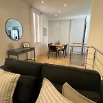 Appartement Le Guillaumont - Amazing 2-bedroom In The Old Town -stayinantibes *