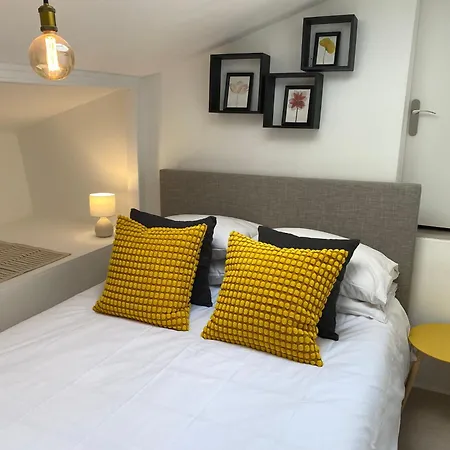 Le Guillaumont - Amazing 2-bedroom In The Old Town -stayinantibes Antibes