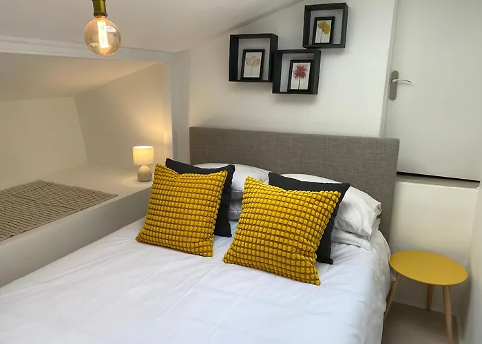 Le Guillaumont - Amazing 2-bedroom In The Old Town -stayinantibes Antibes