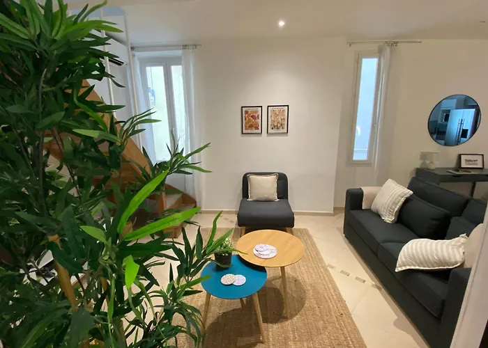 Le Guillaumont - Amazing 2-bedroom In The Old Town -stayinantibes Apartamento Antibes