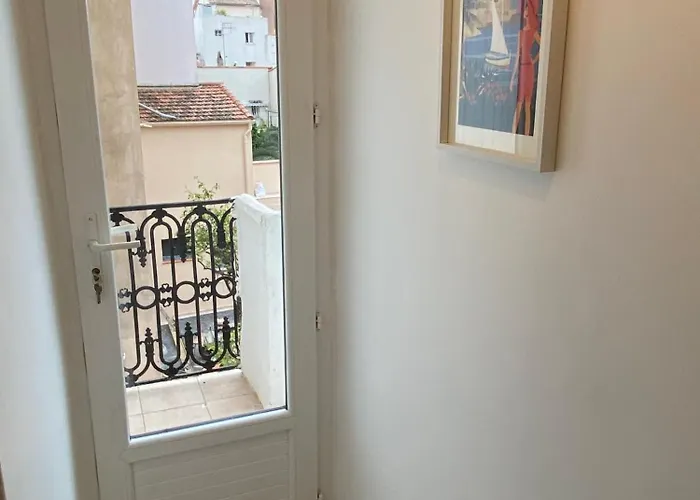 Apartamento Le Guillaumont - Amazing 2-bedroom In The Old Town -stayinantibes *