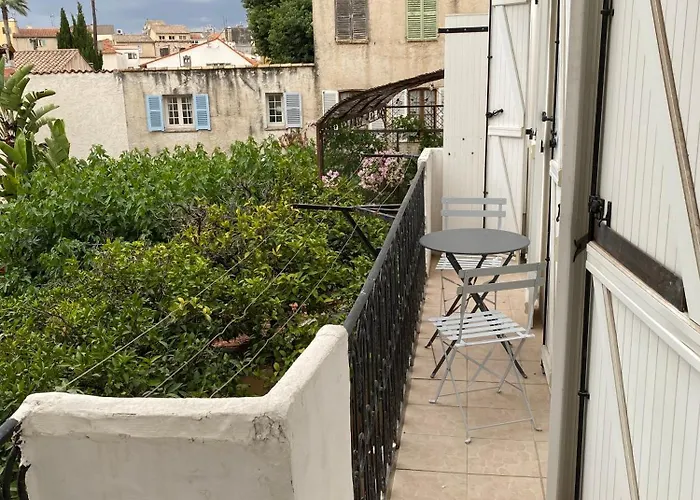 Le Guillaumont - Amazing 2-bedroom In The Old Town -stayinantibes Antibes