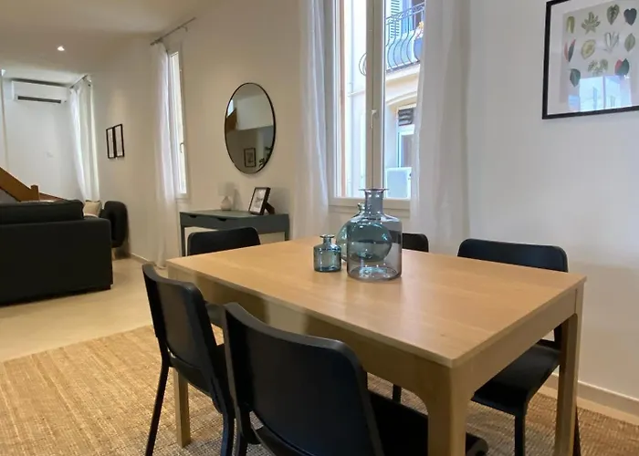 Le Guillaumont - Amazing 2-bedroom In The Old Town -stayinantibes Daire *